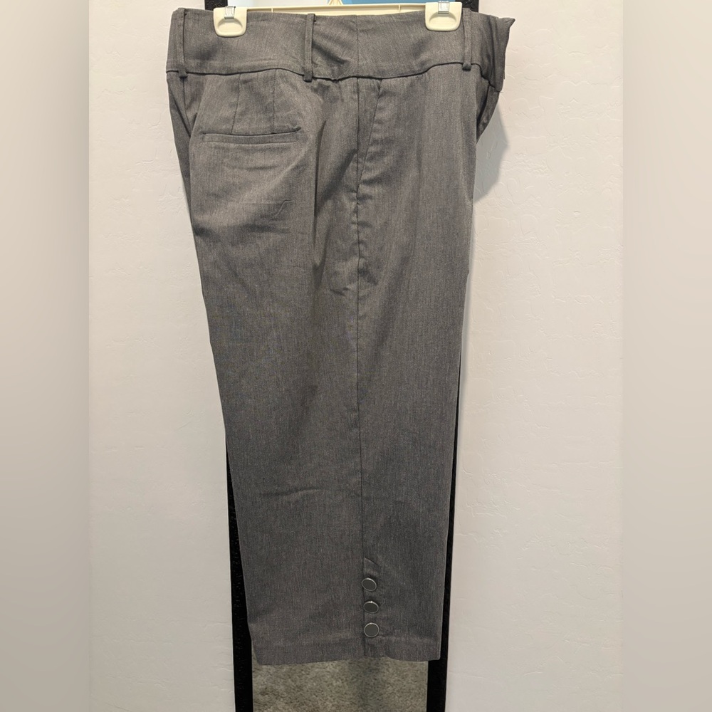 Lane Bryant Wide Leg Crop Pants NWOT Size 14